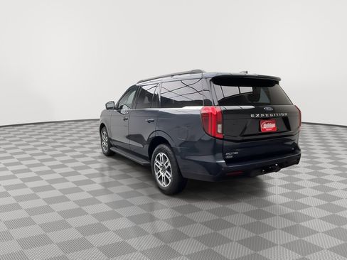 Used 2025 Ford Expedition Active AWD/4WD image 44