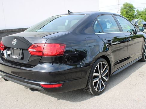 Used 2013 Volkswagen Jetta GLI Autobahn image 6