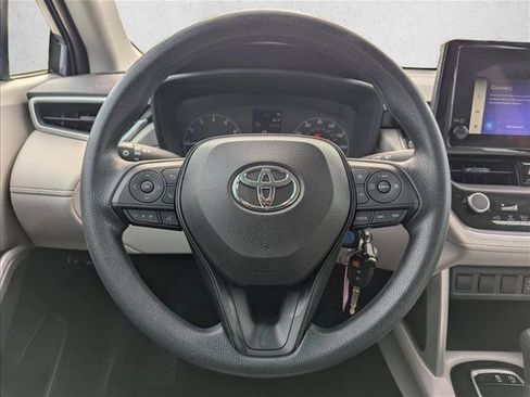 Used 2024 Toyota Corolla Cross L FWD image 15