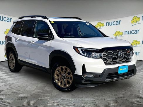 Used 2023 Honda Passport TrailSport image 1