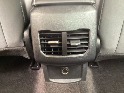 Used 2020 Ford Fusion SE FWD image 36