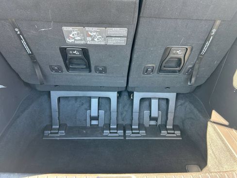 Used 2026 Kia Carnival FWD image 29