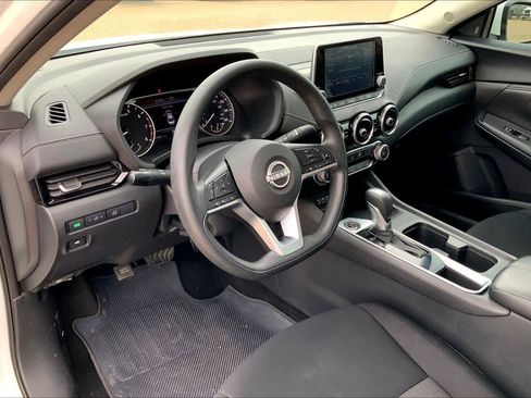 Used 2024 Nissan Sentra SV w/ Trunk Package image 17