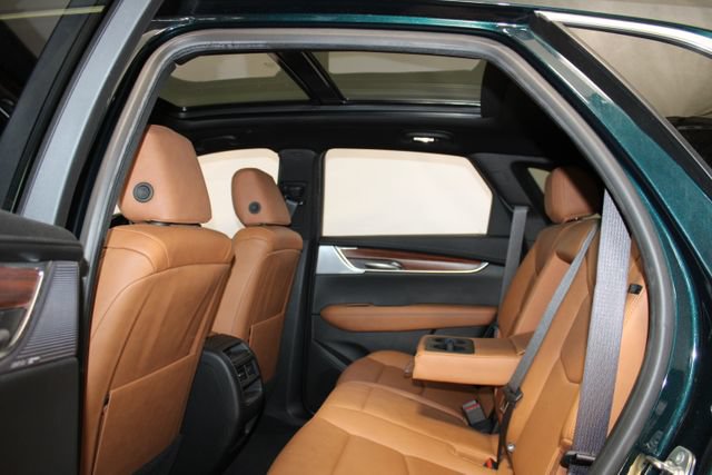 Certified 2025 Cadillac XT5 Premium Luxury AWD/4WD image 6