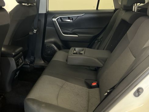 Used 2024 Toyota RAV4 XLE FWD image 23