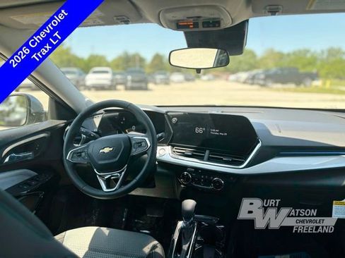 New 2026 Chevrolet Trax LT w/ LT Convenience Package FWD image 26