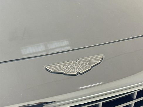 Used 2021 Aston Martin DBX image 32