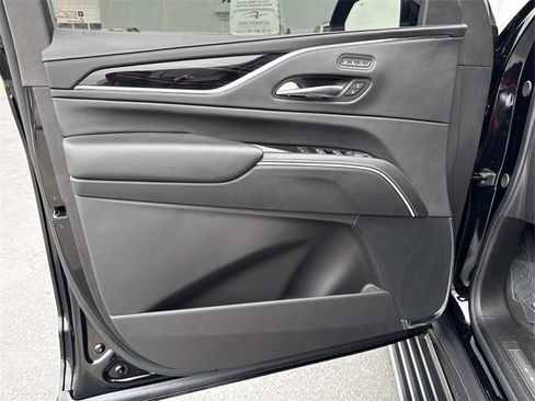 Used 2024 Cadillac Escalade V image 9