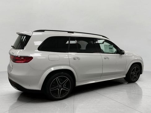 New 2026 Mercedes-Benz GLS 450 4MATIC image 2
