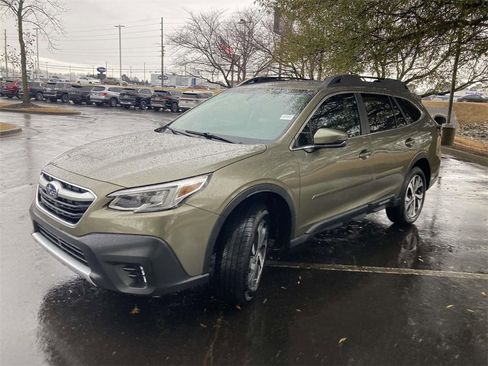 Used 2022 Subaru Outback Limited image 5