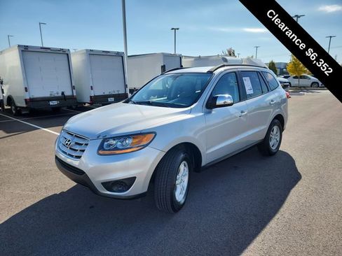 Used 2010 Hyundai Santa Fe GLS image 3