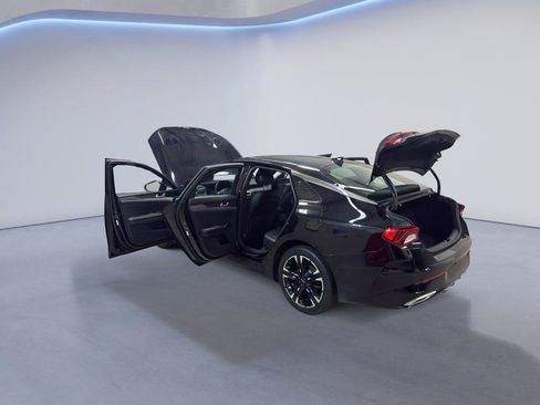 Used 2021 Kia K5 GT-Line FWD image 12