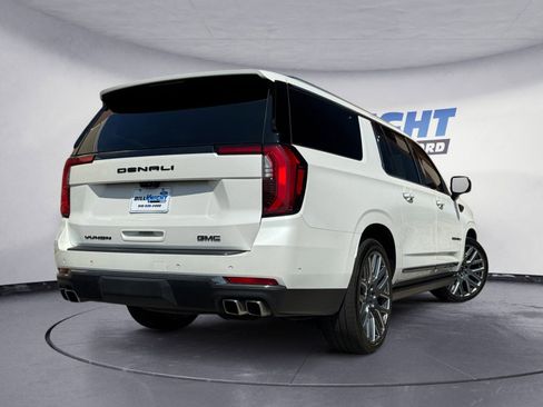Used 2025 GMC Yukon XL Denali Ultimate AWD/4WD image 5
