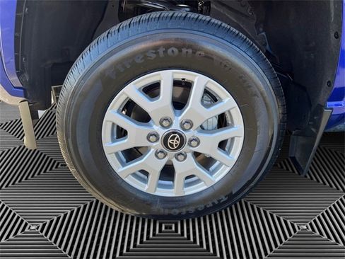 Used 2024 Toyota Tacoma TRD Sport image 11