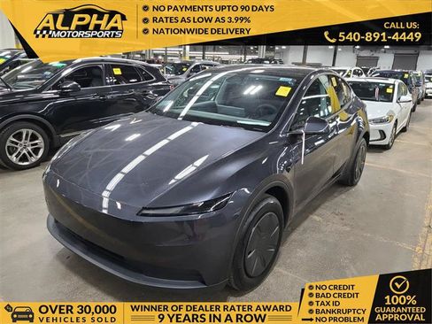 Used 2026 Tesla Model Y 2WD image 1