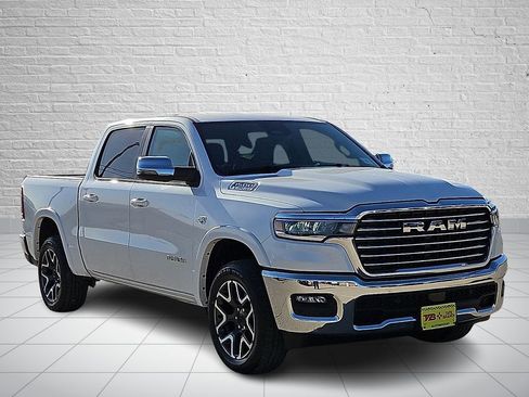 New 2026 RAM 1500 Laramie AWD/4WD image 6