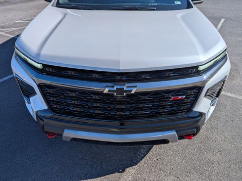 Used 2025 Chevrolet Traverse Z71 w/ Driver Confidence Package image 12