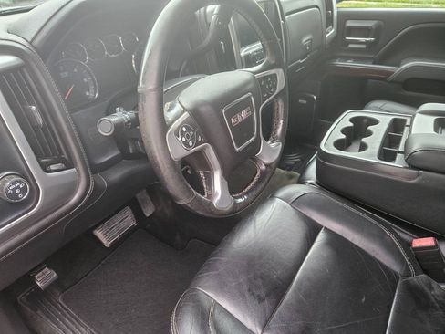 Used 2017 GMC Sierra 1500 SLT w/ SLT Premium Package AWD/4WD image 4