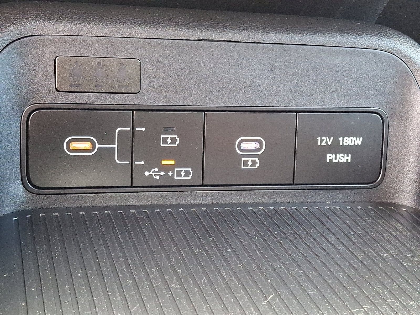 Used 2024 Hyundai Kona SEL FWD image 25