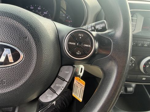 Used 2016 Kia Soul FWD image 29