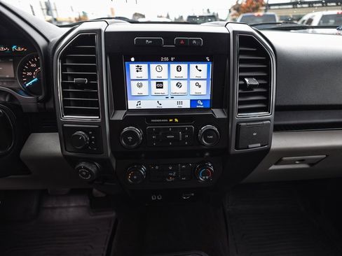 Used 2019 Ford F150 XLT w/ Trailer Tow Package image 28