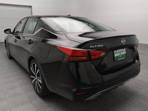Used 2019 Nissan Altima 2.5 SR FWD image 5