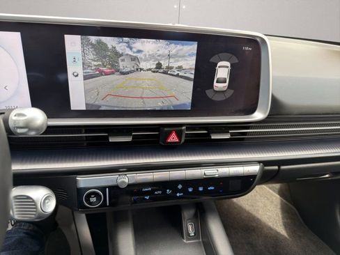 Used 2023 Hyundai Ioniq 6 SE image 18