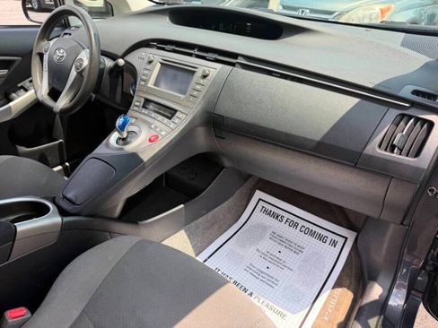 Used 2014 Toyota Prius Two FWD image 31