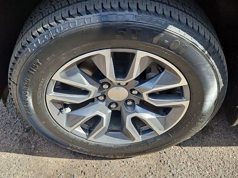 Used 2021 Chevrolet Tahoe LT w/ LT Signature Package image 10