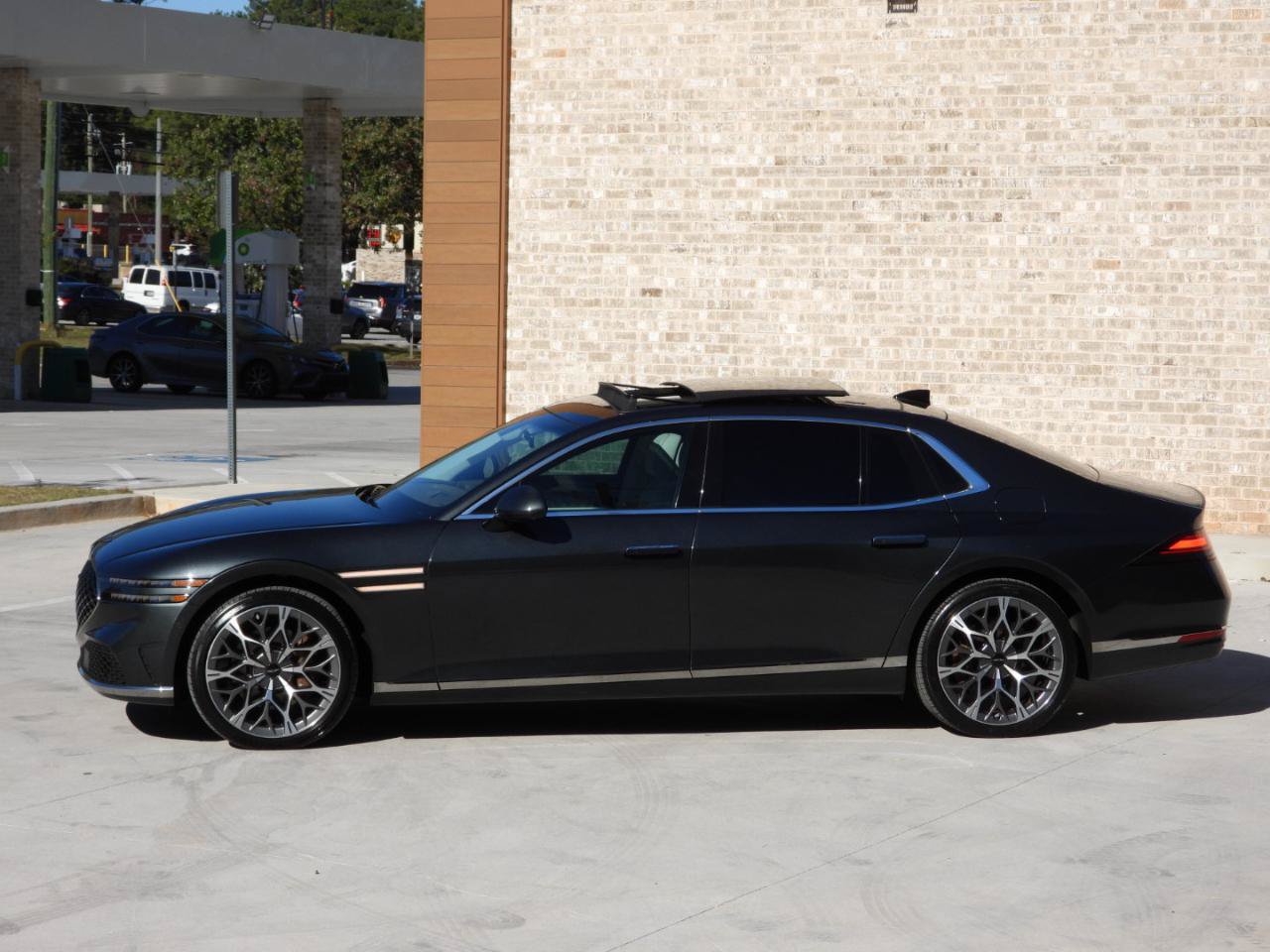 Used 2023 Genesis G90 3.5T AWD/4WD image 46