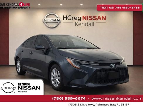 Used 2022 Toyota Corolla LE image 1