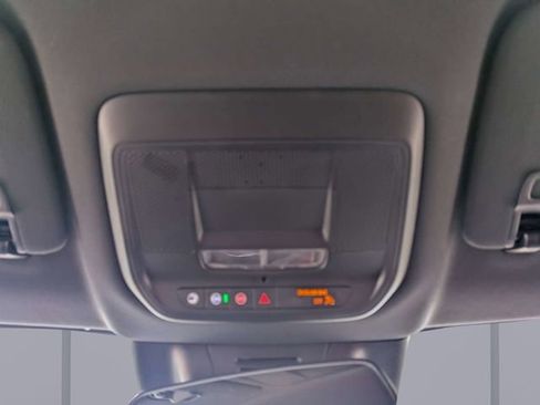 Used 2025 Chevrolet Equinox EV RS image 26