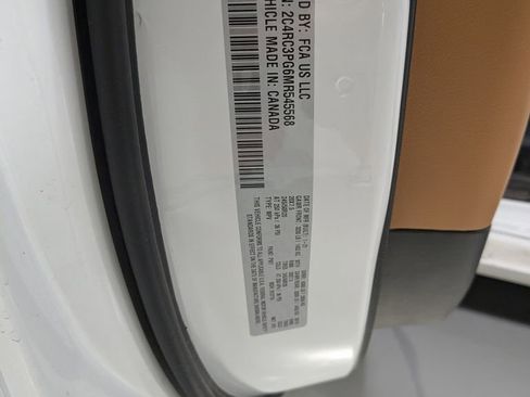 Used 2021 Chrysler Pacifica Pinnacle AWD/4WD image 16