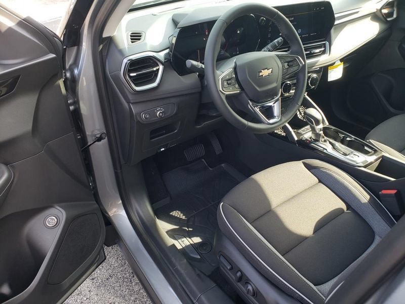 New 2026 Chevrolet TrailBlazer LT w/ Convenience Package AWD/4WD image 6