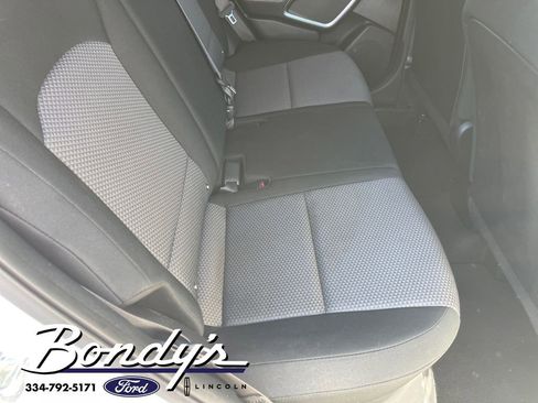 Used 2023 Kia Soul LX w/ LX Technology Package image 17