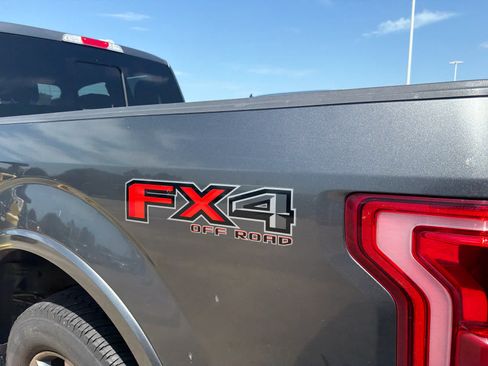 Used 2017 Ford F150 Lariat w/ Equipment Group 502A Luxury AWD/4WD image 13
