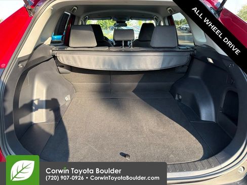 Used 2025 Toyota RAV4 XLE AWD/4WD image 18