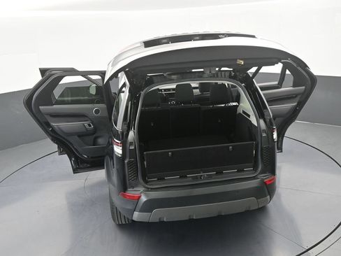 Used 2020 Land Rover Discovery SE image 65