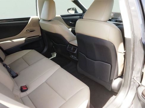 Used 2019 Lexus ES 350 FWD image 15