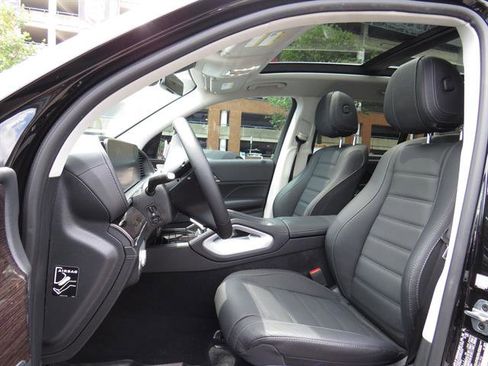 Used 2026 Mercedes-Benz GLS 450 4MATIC image 19