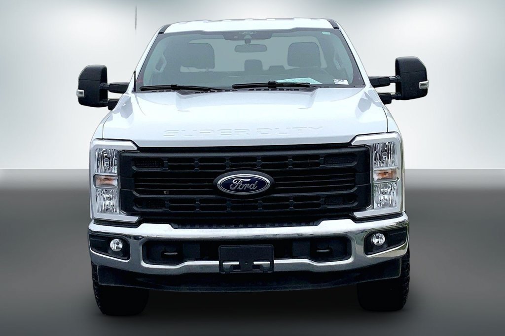 Used 2025 Ford F350 XL w/ XL Off-Road Package AWD/4WD image 7