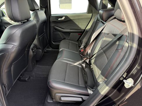 Certified 2025 Ford Escape ST-Line w/ Equipment Group 301A image 16