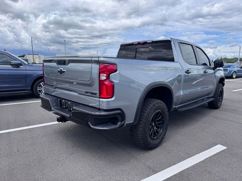 Used 2024 Chevrolet Silverado 1500 ZR2 w/ Technology Package AWD/4WD image 3
