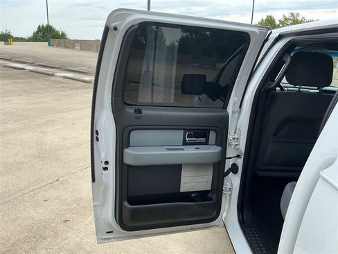 Used 2016 Ford F150 Lariat w/ Equipment Group 501A Mid AWD/4WD image 30