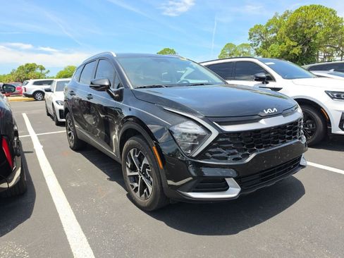 Certified 2023 Kia Sportage EX AWD/4WD image 2