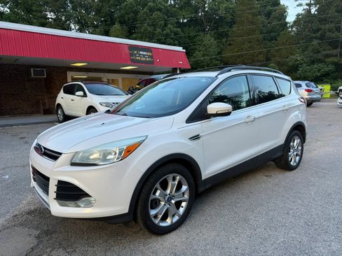 Used 2013 Ford Escape SEL FWD image 1