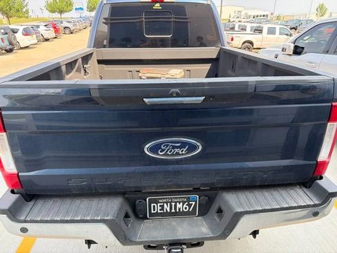 Used 2018 Ford F350 Lariat w/ Lariat Value Package AWD/4WD image 3