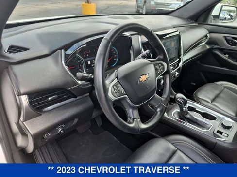 Used 2023 Chevrolet Traverse LT w/ LT Premium Package AWD/4WD image 13
