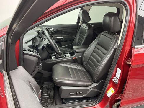 Used 2017 Ford Escape Titanium AWD/4WD image 10