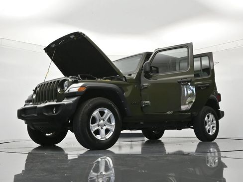 Used 2022 Jeep Wrangler Unlimited Sport AWD/4WD image 48